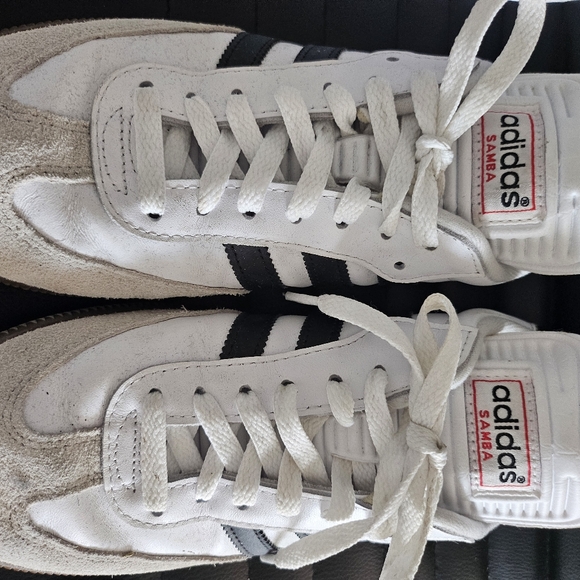 Adidas Samba OG Classic Soccer Sneaker/White Black Size 8M US Men's or Women 9.5 - Picture 6 of 6